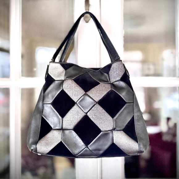 Coach Limited Edition Edie31 Leather Shoulder Bag Quilted Patchwork Unique Shape - Picture 2 of 16